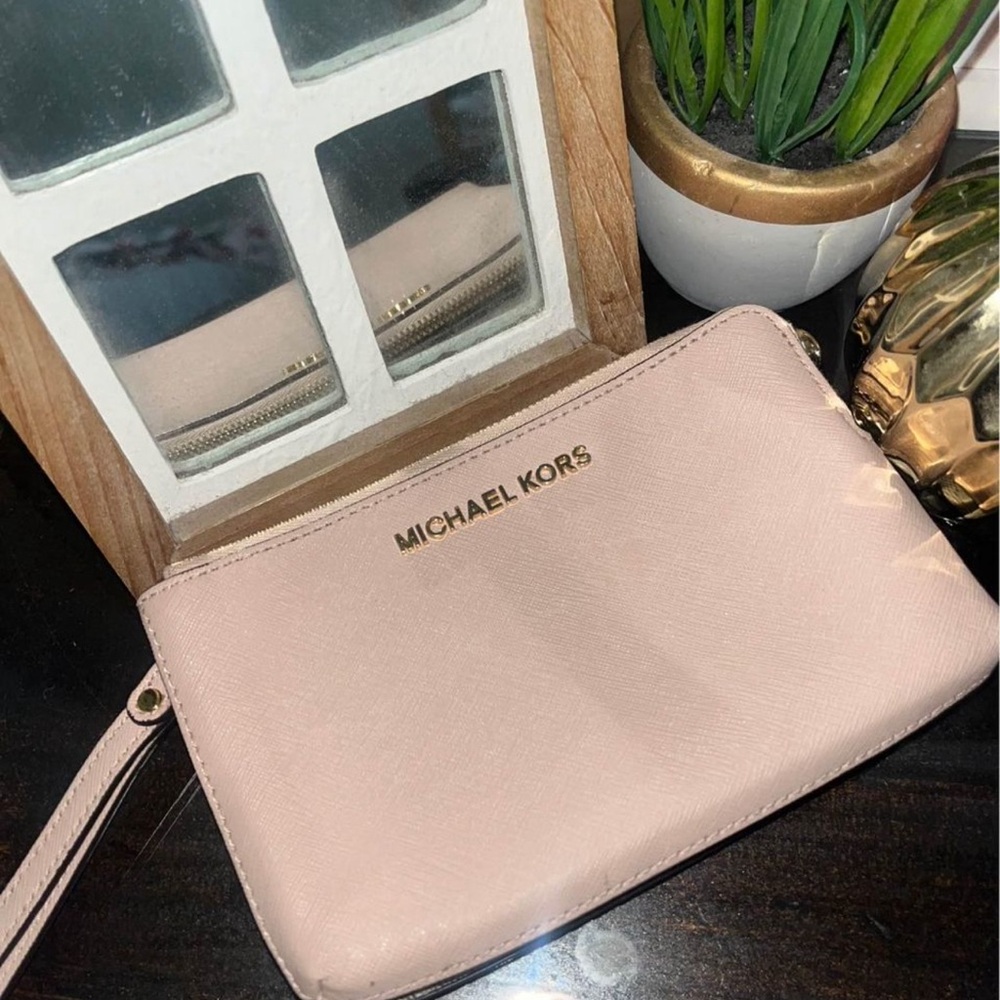 Michael Kors double zipper wallet